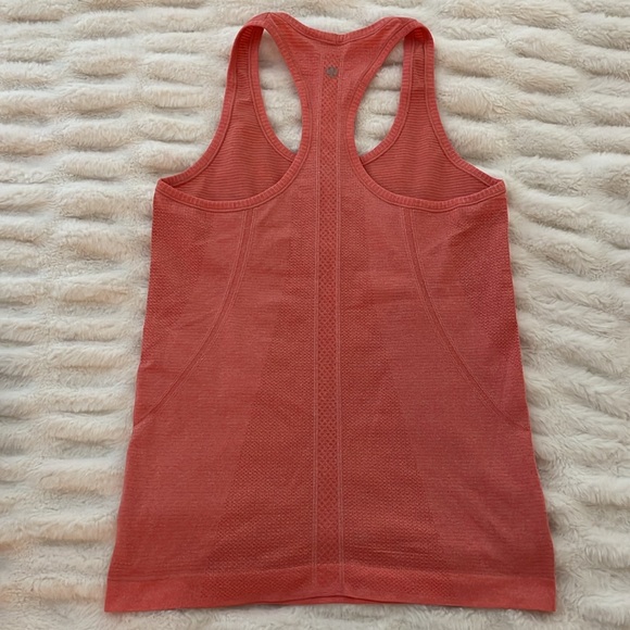 Lululemon Athletica Tank Top - Picture 3 of 6
